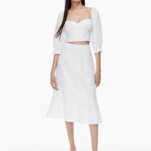 SOLD Aritzia wilfred chariot skirt
